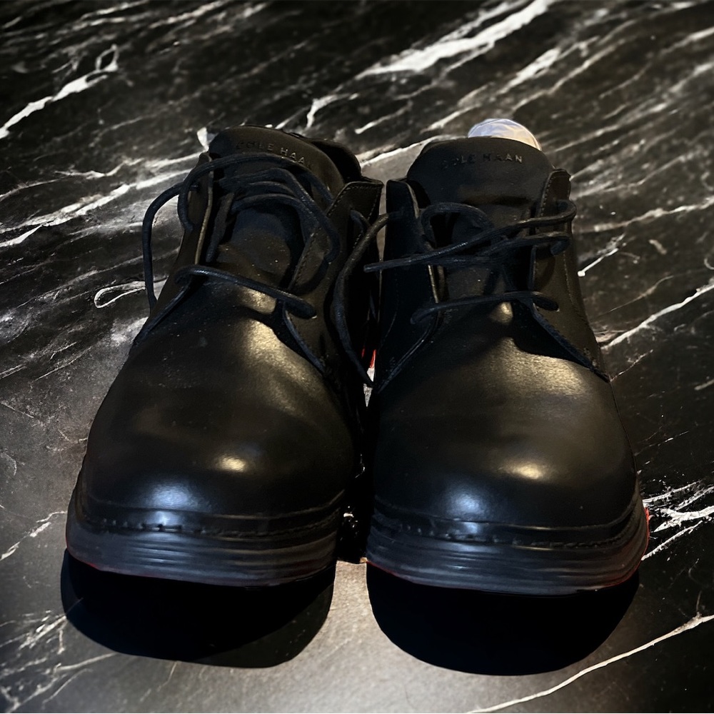 Men’s black chukk boots